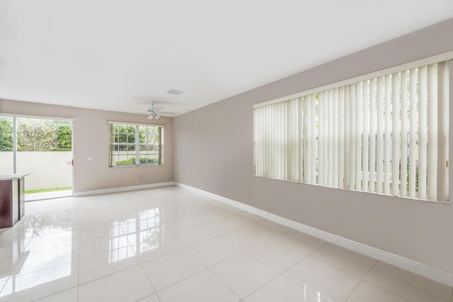 4020 NW 90th Way, Sunrise, FL 33351