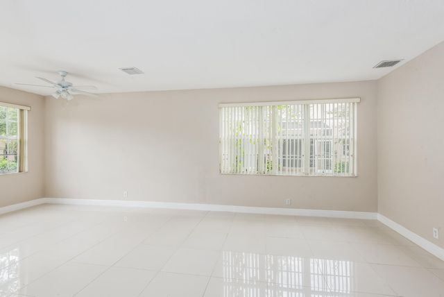 4020 NW 90th Way, Sunrise, FL 33351