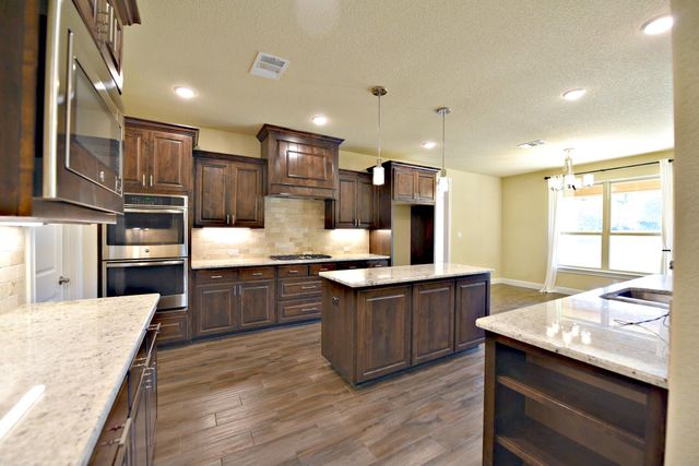 2621 Greatwood TRL, Leander, TX 78641