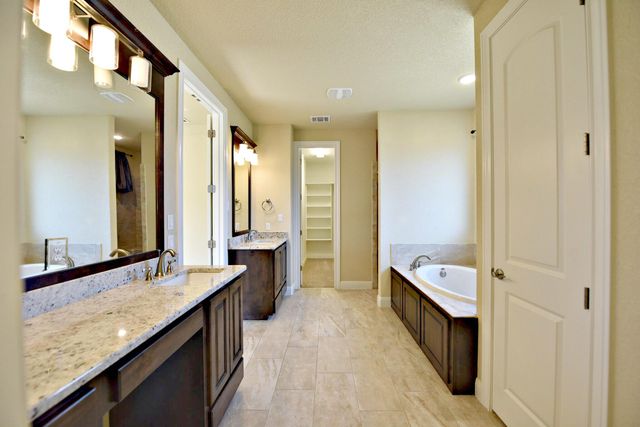 2621 Greatwood TRL, Leander, TX 78641