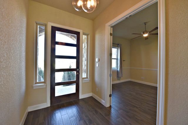 2621 Greatwood TRL, Leander, TX 78641