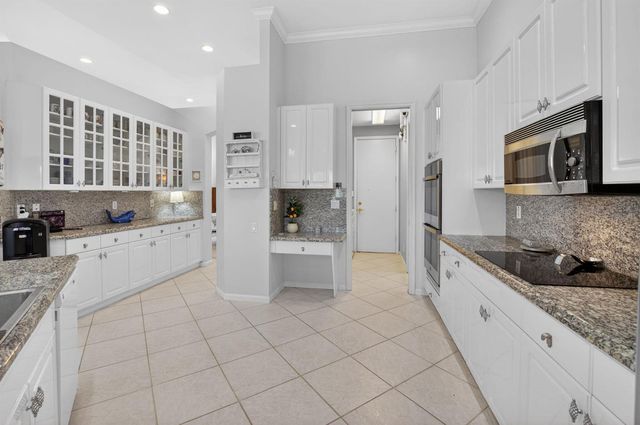 5312 Brooklawn Terrace, Boynton Beach, FL 33437