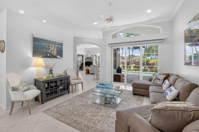 5312 Brooklawn Terrace, Boynton Beach, FL 33437