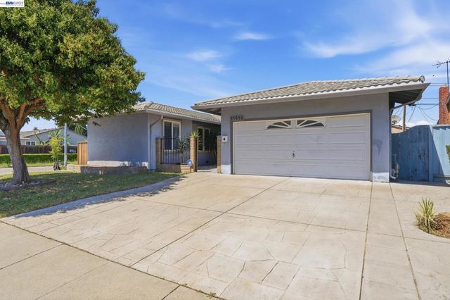 35950 Wellington Pl, Fremont, CA 94536