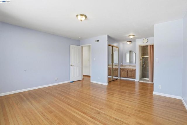 35950 Wellington Pl, Fremont, CA 94536