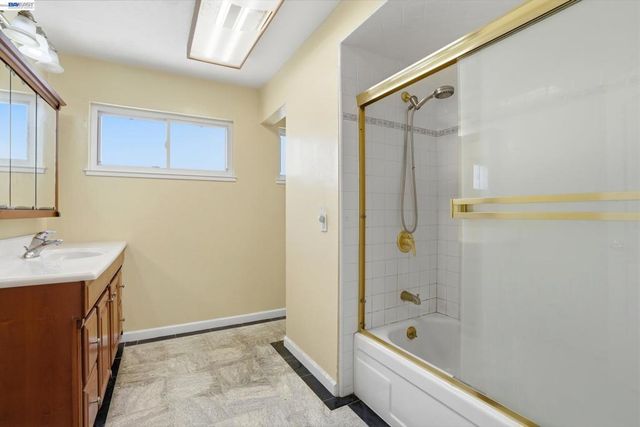 35950 Wellington Pl, Fremont, CA 94536