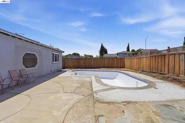 35950 Wellington Pl, Fremont, CA 94536