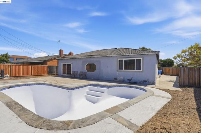 35950 Wellington Pl, Fremont, CA 94536