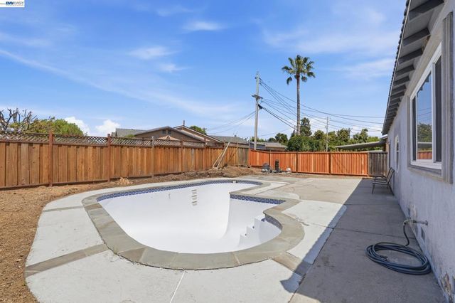 35950 Wellington Pl, Fremont, CA 94536