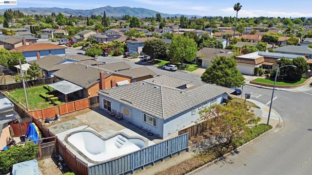 35950 Wellington Pl, Fremont, CA 94536