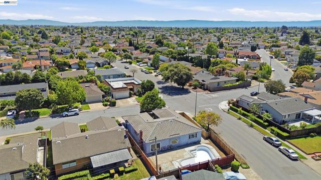 35950 Wellington Pl, Fremont, CA 94536