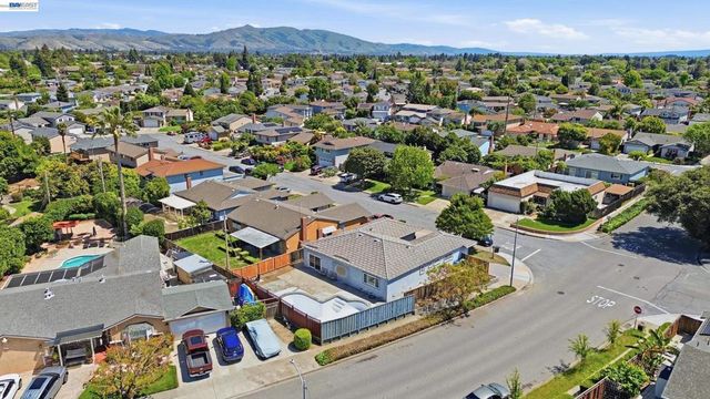35950 Wellington Pl, Fremont, CA 94536