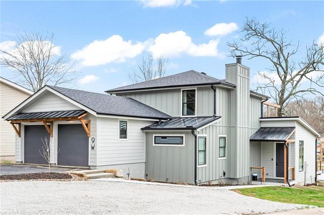 9 W Street, Lake Lotawana, MO 64086