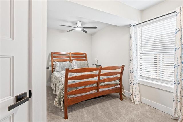 9 W Street, Lake Lotawana, MO 64086