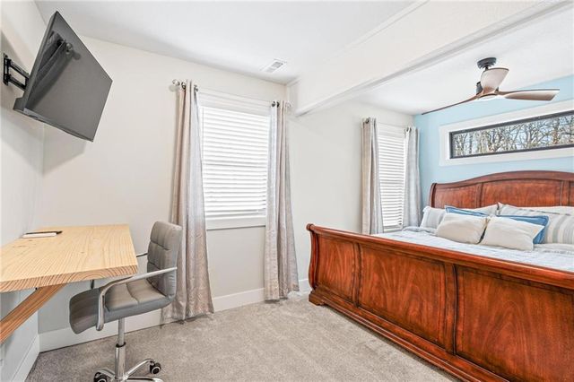 9 W Street, Lake Lotawana, MO 64086