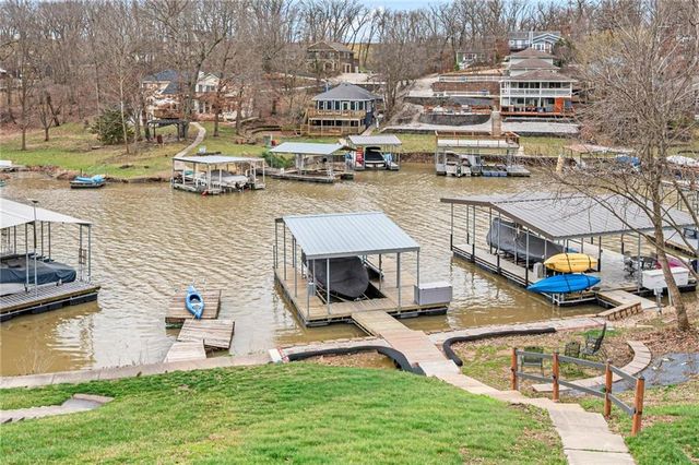 9 W Street, Lake Lotawana, MO 64086