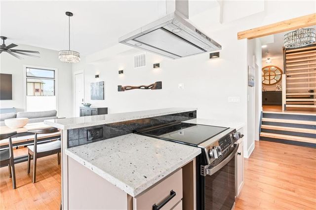 9 W Street, Lake Lotawana, MO 64086