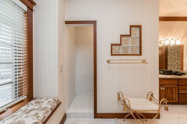 6201 Lakeside Road, Marion, IA 52302