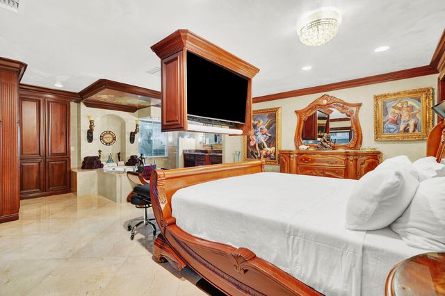 2810 NE 44th Street, Lighthouse Point, FL 33064