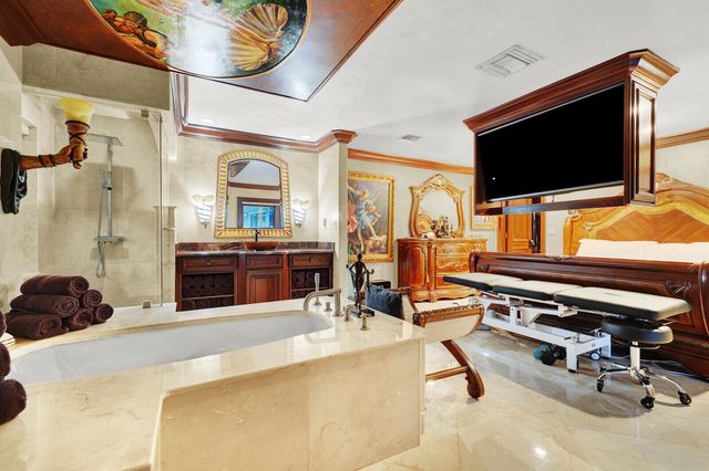 2810 NE 44th Street, Lighthouse Point, FL 33064