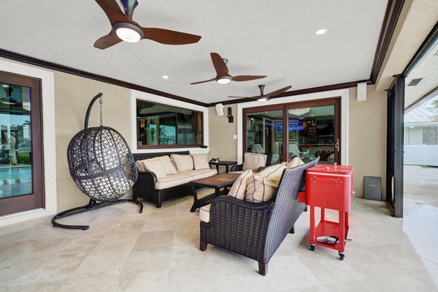 2810 NE 44th Street, Lighthouse Point, FL 33064