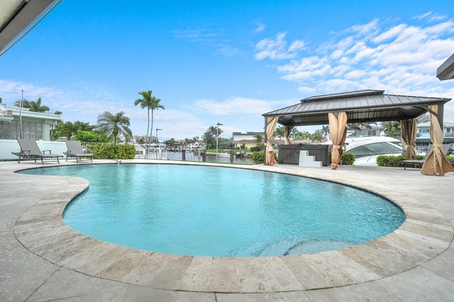 2810 NE 44th Street, Lighthouse Point, FL 33064