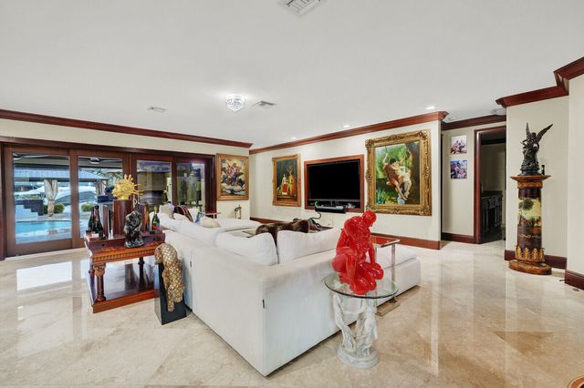 2810 NE 44th Street, Lighthouse Point, FL 33064