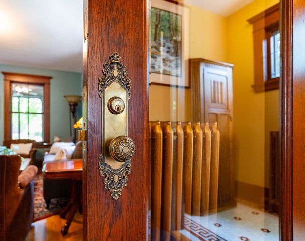 920 Lincoln Avenue, Saint Paul, MN 55105
