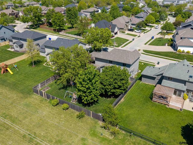 15461 Nebraska Avenue, Omaha, NE 68116
