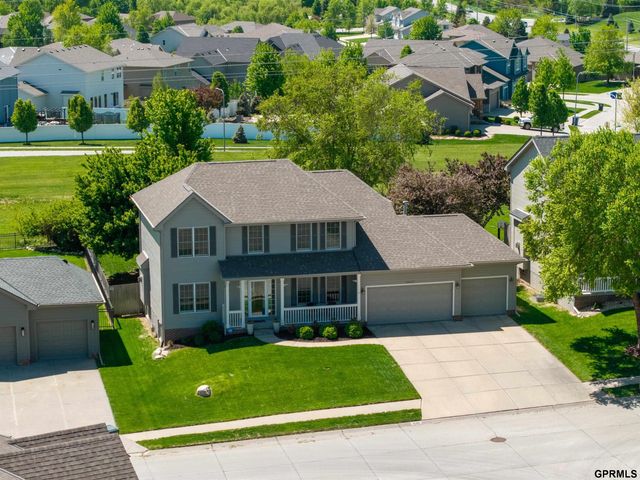15461 Nebraska Avenue, Omaha, NE 68116