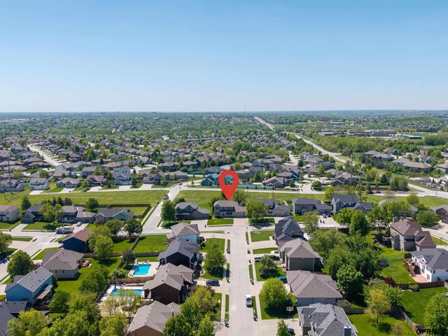 15461 Nebraska Avenue, Omaha, NE 68116