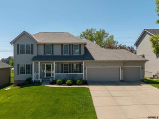 15461 Nebraska Avenue, Omaha, NE 68116