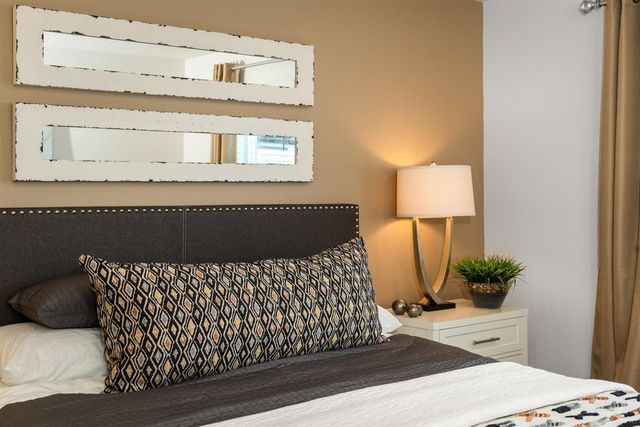 913 E K St, Deer Park, WA 99006