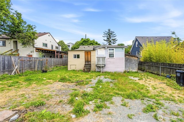 5307 16th Avenue S, Seattle, WA 98108