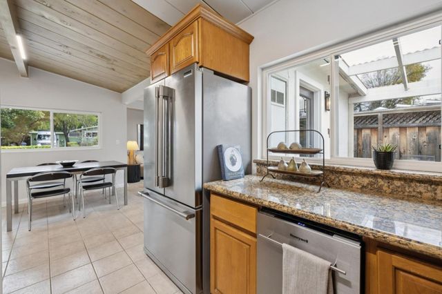 810 Emily Drive, Mountain View, CA 94043