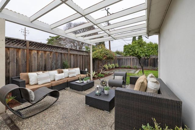 810 Emily Drive, Mountain View, CA 94043