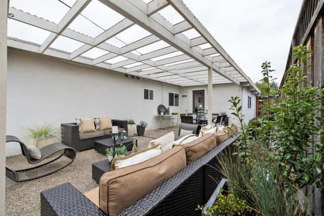 810 Emily Drive, Mountain View, CA 94043