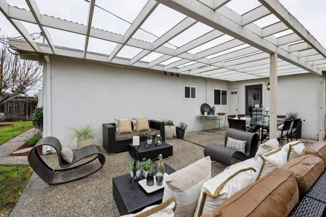 810 Emily Drive, Mountain View, CA 94043