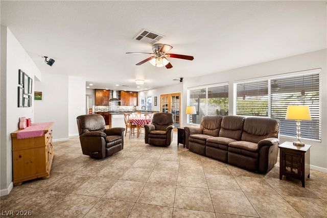 908 Indian Hollow Avenue, North Las Vegas, NV 89031