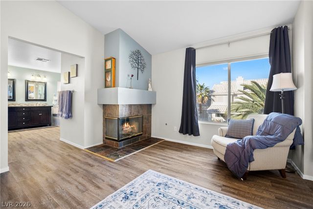 908 Indian Hollow Avenue, North Las Vegas, NV 89031