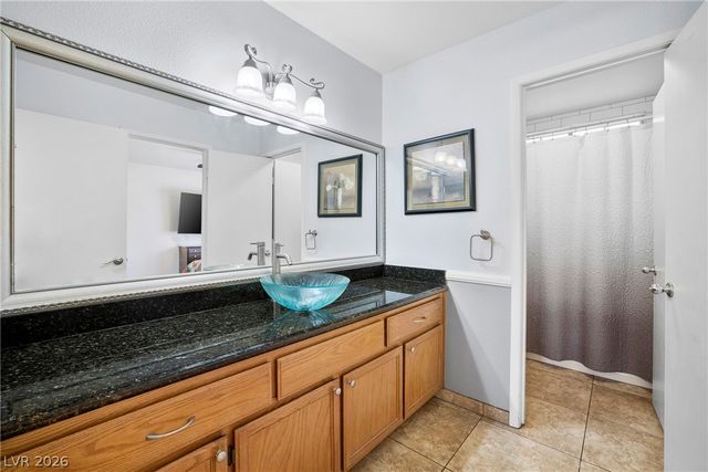 908 Indian Hollow Avenue, North Las Vegas, NV 89031