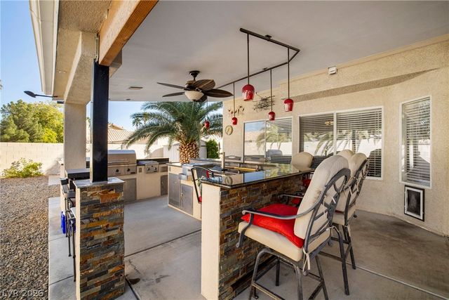 908 Indian Hollow Avenue, North Las Vegas, NV 89031