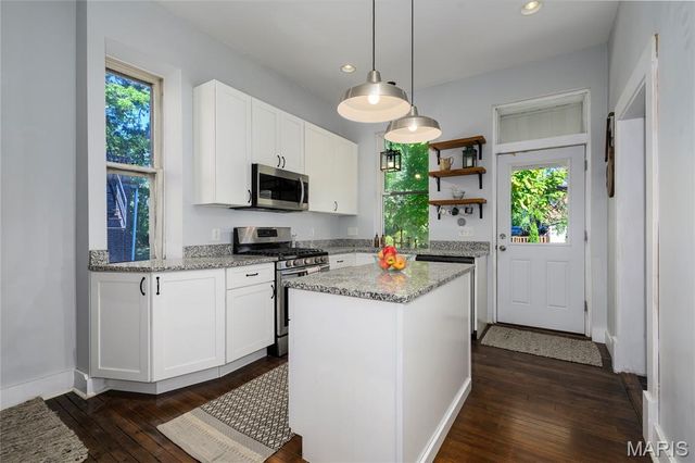 5647 Chamberlain Avenue, St Louis, MO 63112