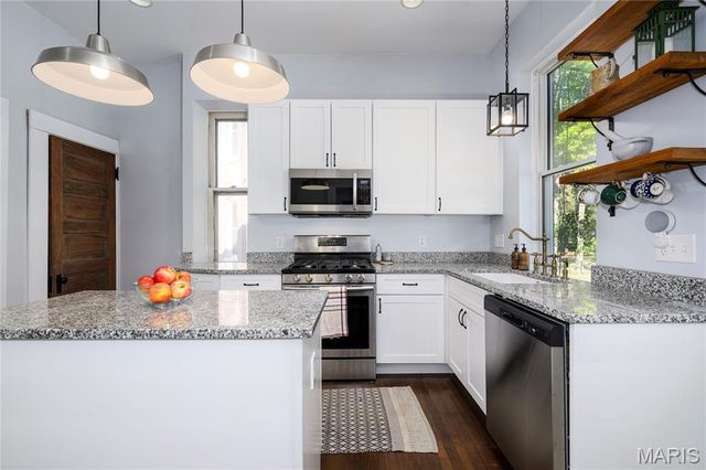 5647 Chamberlain Avenue, St Louis, MO 63112