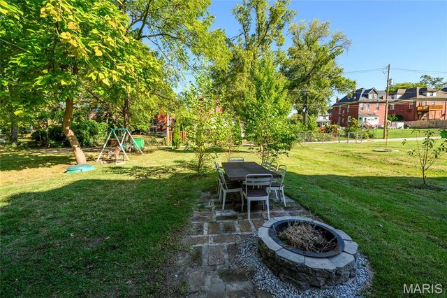 5647 Chamberlain Avenue, St Louis, MO 63112