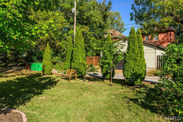 5647 Chamberlain Avenue, St Louis, MO 63112