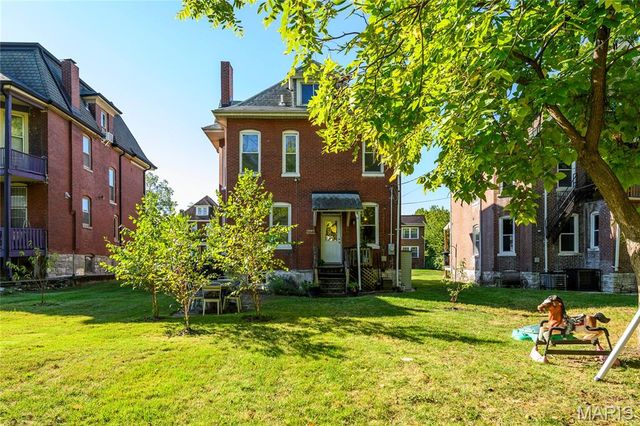 5647 Chamberlain Avenue, St Louis, MO 63112