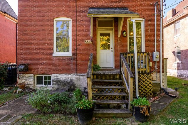 5647 Chamberlain Avenue, St Louis, MO 63112