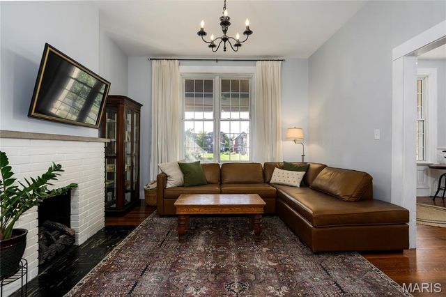 5647 Chamberlain Avenue, St Louis, MO 63112