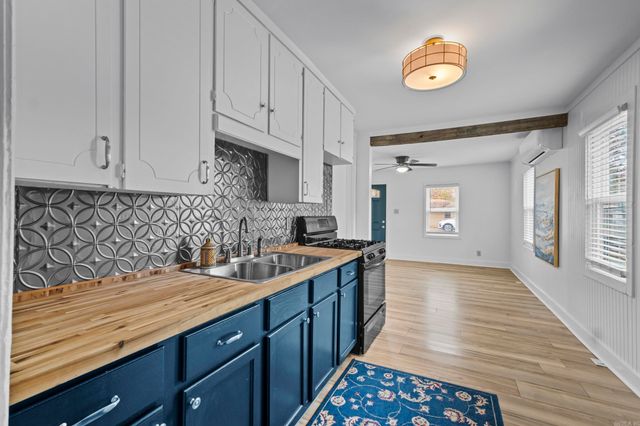 307 Sherwood Avenue, Sherwood, AR 72120